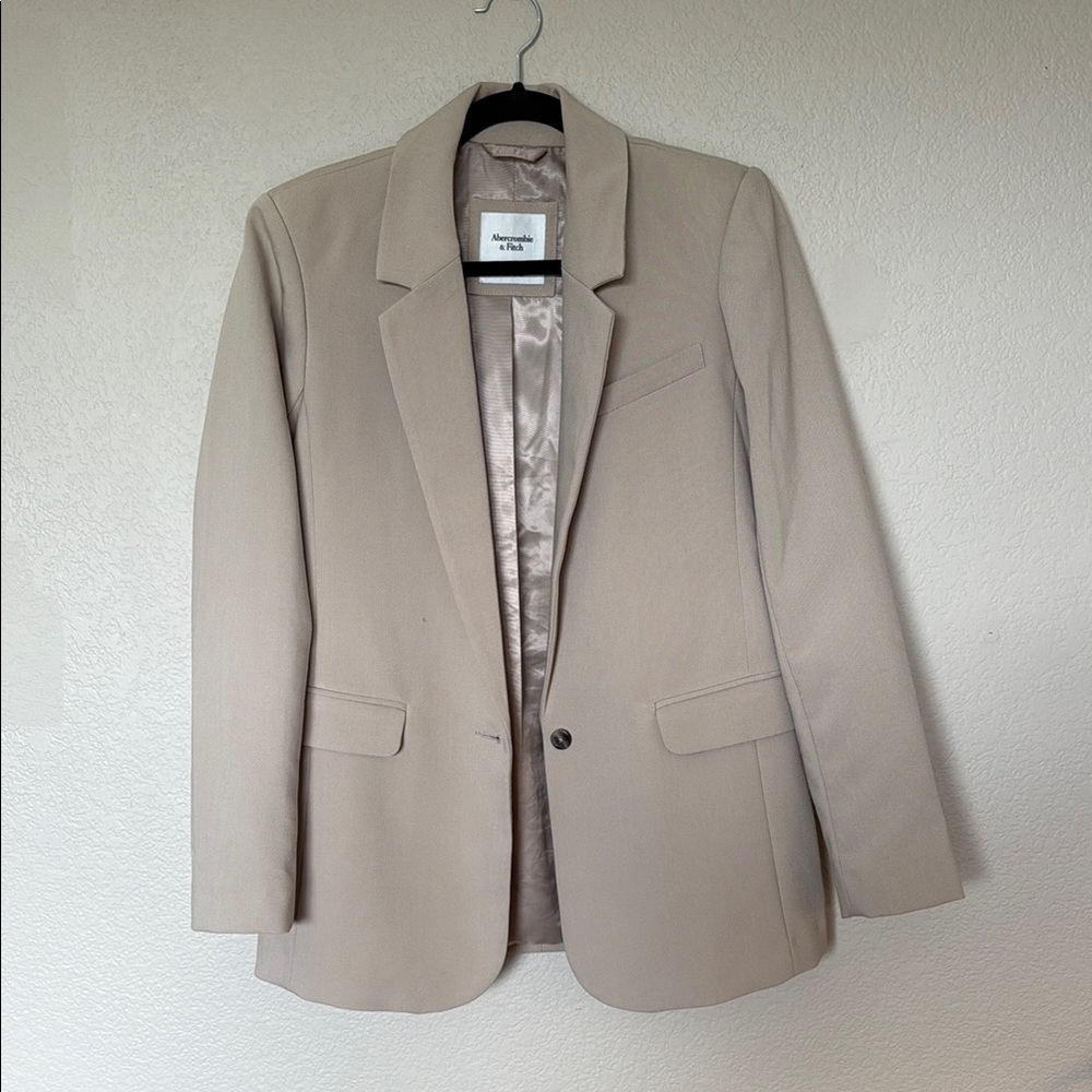 Abercrombie & Fitch Cream Blazer